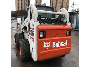 Mini încărcător BOBCAT S185