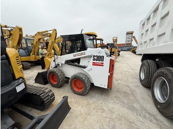 Mini încărcător BOBCAT S300