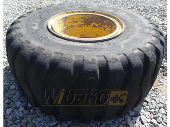 Încărcător frontal pe pneuri