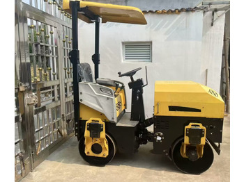 Cilindru compactor double-drum vibratory mini roller: Foto 3 Cilindru compactor double-drum vibratory mini roller: Foto 3