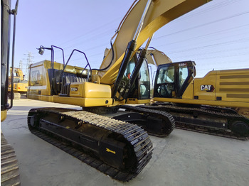 Excavator pe şenile CATERPILLAR 330GC