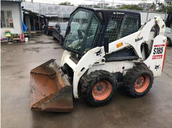Mini încărcător BOBCAT S185