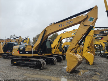 Excavator pe şenile CATERPILLAR 320D2