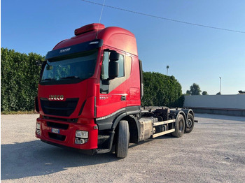 Camion cu cârlig IVECO Stralis 500