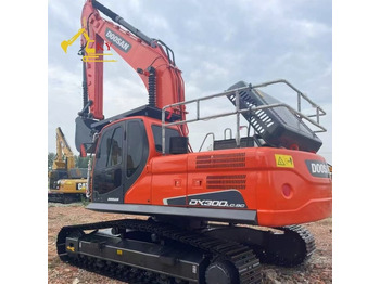 Excavator pe şenile DOOSAN DX300