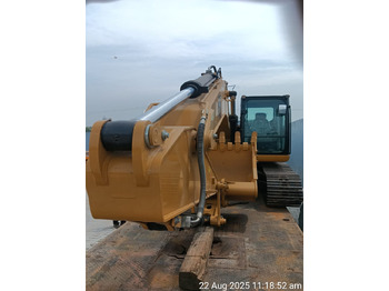 Excavator CATERPILLAR 323D3