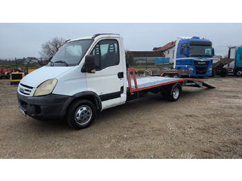 Maşină de tractare IVECO Daily