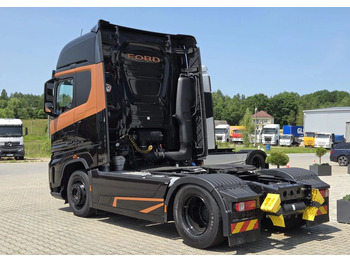 Cap tractor Ford F-MAX: Foto 3 Cap tractor Ford F-MAX: Foto 3