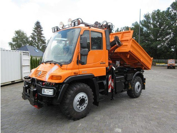 Camion basculantă UNIMOG U400