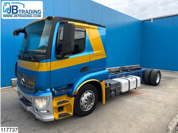 Camion şasiu MERCEDES-BENZ Actros 1843