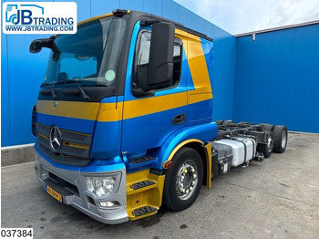 Camion şasiu MERCEDES-BENZ Actros 2443