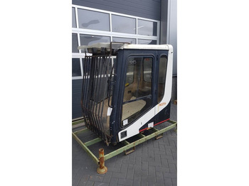 Cabină și interior CATERPILLAR