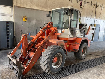 Încărcător frontal pe pneuri SCHAEFF