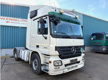 Cap tractor Mercedes-Benz Actros 1846 LS (MP2) (EPS WITH CLUTCH / RETARDER / 3-PEDALS/ AIRCONDITIONING / ETC): Foto 2 Cap tractor Mercedes-Benz Actros 1846 LS (MP2) (EPS WITH CLUTCH / RETARDER / 3-PEDALS/ AIRCONDITIONING / ETC): Foto 2