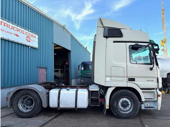 Cap tractor Mercedes-Benz Actros 1846 LS (MP2) (EPS WITH CLUTCH / RETARDER / 3-PEDALS/ AIRCONDITIONING / ETC): Foto 4 Cap tractor Mercedes-Benz Actros 1846 LS (MP2) (EPS WITH CLUTCH / RETARDER / 3-PEDALS/ AIRCONDITIONING / ETC): Foto 4