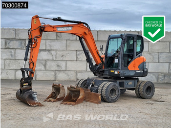 Excavator pe roţi DOOSAN DX57W