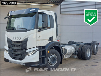 Camion şasiu IVECO S-WAY
