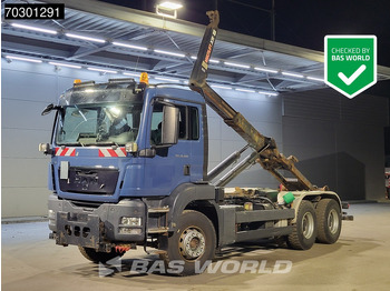 Camion cu cârlig MAN TGS 26.400