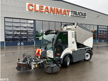 Măturătoare stradală HAKO