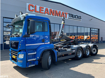 Camion cu cârlig MAN TGS