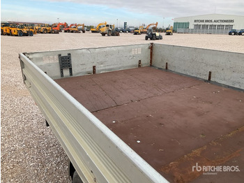 Camion platformă 2006 Isuzu NPR77 4x2 Crew Cab Flatbed Truck: Foto 4