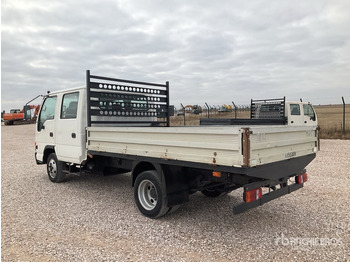Camion platformă 2006 Isuzu NPR77 4x2 Crew Cab Flatbed Truck: Foto 2