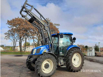 Tractor agricol NEW HOLLAND T6000