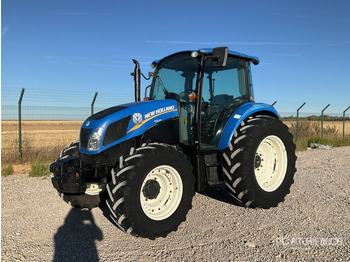 Tractor agricol NEW HOLLAND T4.95