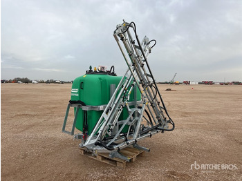 Maşină de erbicidat purtata MASCHIO GASPARDO