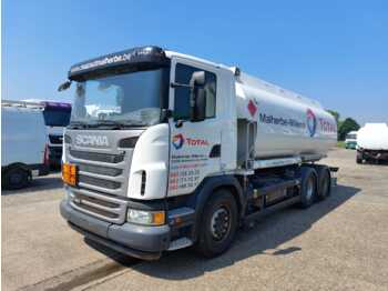 Camion cisternă SCANIA