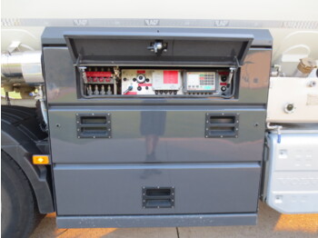 Camion cisternă VOLVO FM: Foto 4 Camion cisternă VOLVO FM: Foto 4