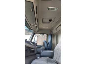 Camion cisternă VOLVO FM: Foto 5 Camion cisternă VOLVO FM: Foto 5