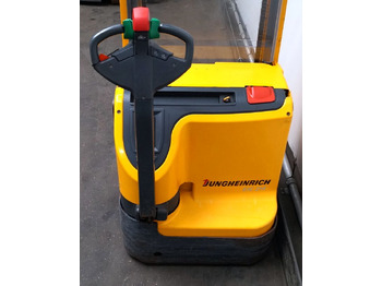 Transpalet la mare înălţime Jungheinrich EJC214: Foto 3 Transpalet la mare înălţime Jungheinrich EJC214: Foto 3