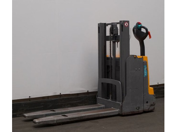 Transpalet la mare înălţime JUNGHEINRICH EJD