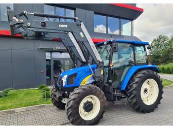 Tractor agricol NEW HOLLAND T5000