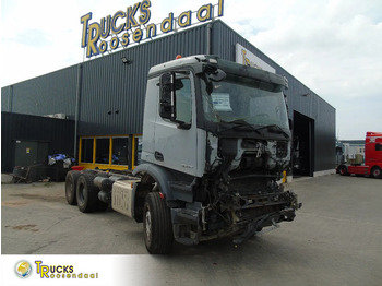 Camion şasiu MERCEDES-BENZ Arocs 2640