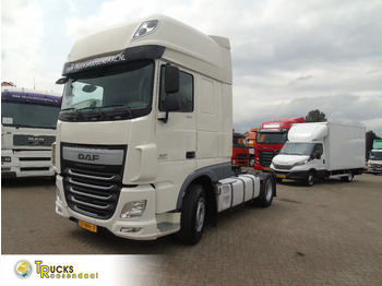 Cap tractor DAF XF 460