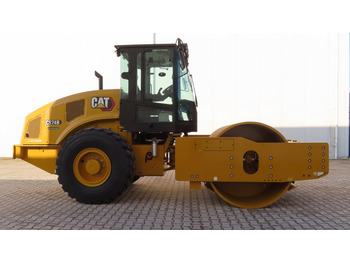Compactor CATERPILLAR CS74B