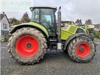 Tractor agricol CLAAS Axion 840