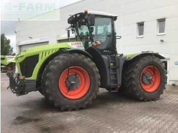 Tractor agricol CLAAS Xerion