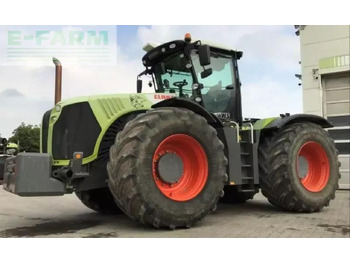 Tractor agricol CLAAS Xerion 5000