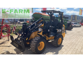 Încărcător frontal pe pneuri JCB 403
