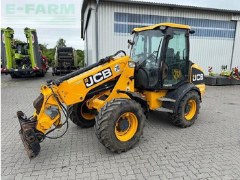 Încărcător frontal pe pneuri JCB TM220