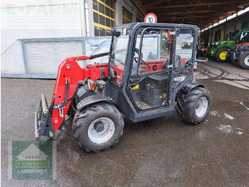 Încărcător frontal pe pneuri THALER