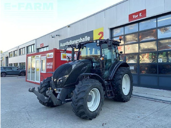Tractor agricol VALTRA A114