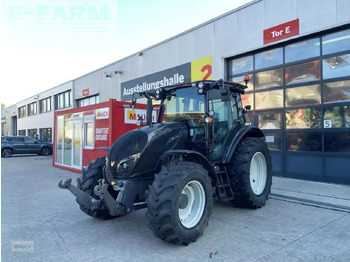 Tractor agricol VALTRA A114