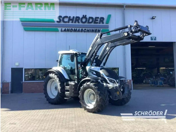 Tractor agricol VALTRA T174