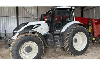 Tractor agricol VALTRA T-series