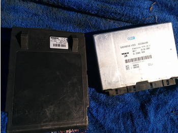 Calculator de bord MAN VDO A2C53044389 . 81.25805.7038 .412.413.1.2.: Foto 2