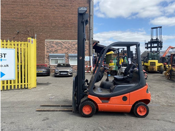 : fotografie din antet